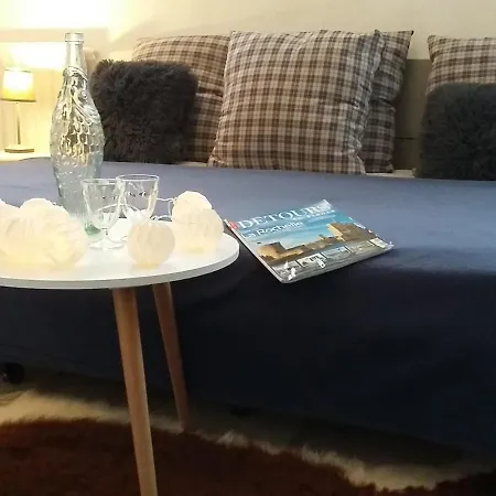 Holiday home Les Petits Poissons Verts Et Massages