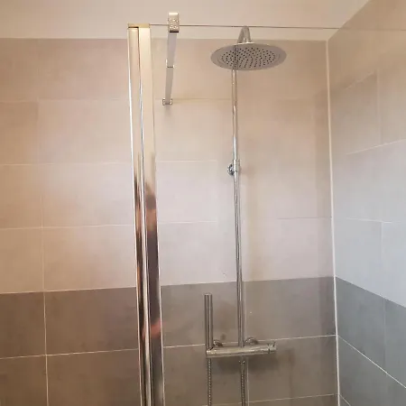 度假居 Les Petits Poissons Verts Et Massages *